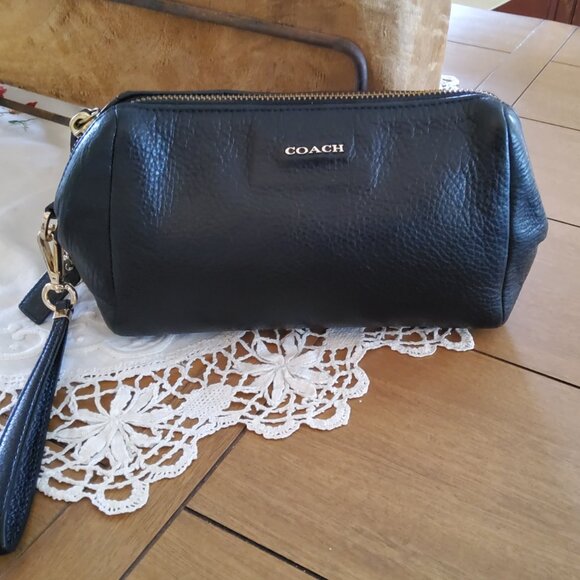 Coach Extra Large Black Pebble Leather Wristlet/ Makeup Bag - Picture 1 of 6